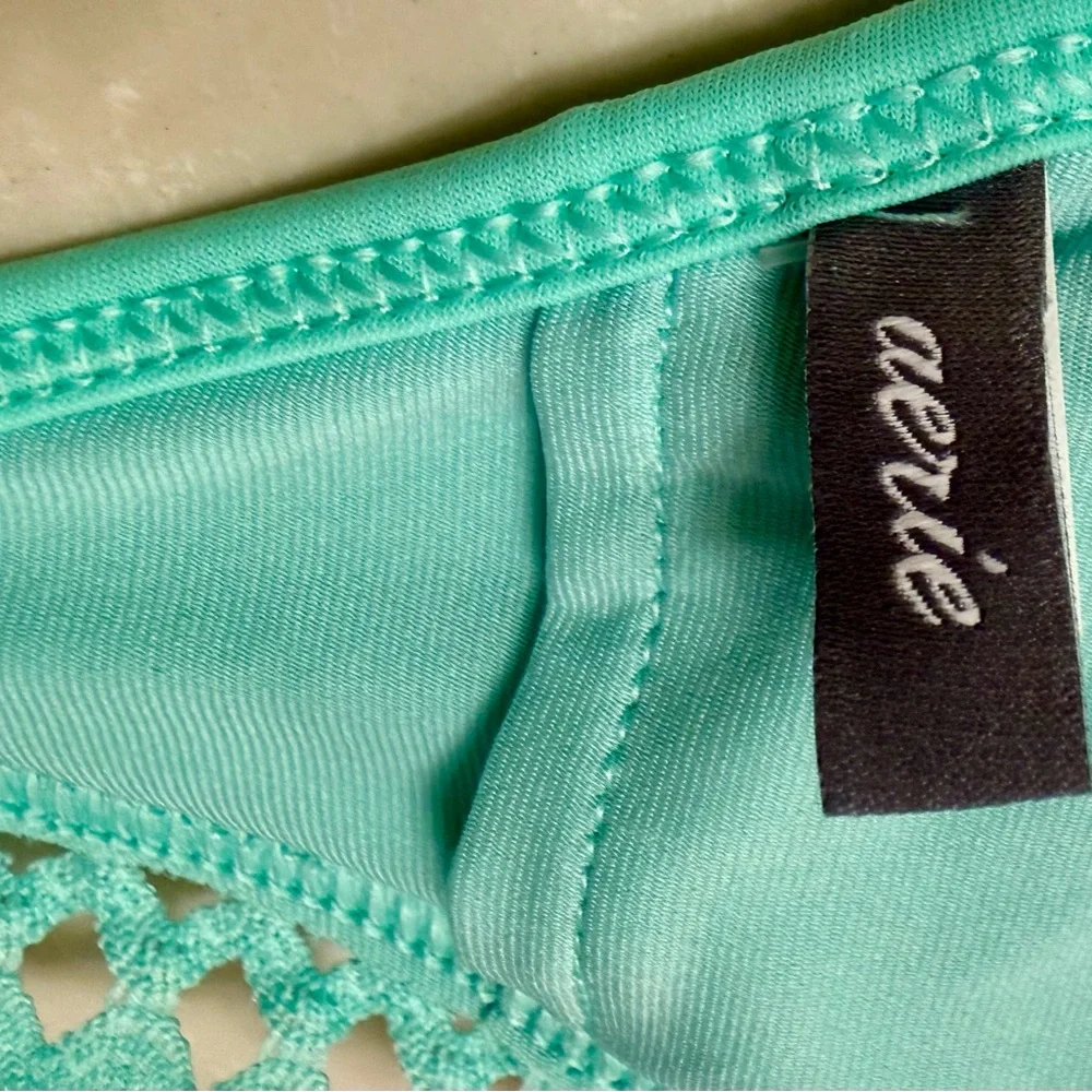 NWOT aerie Turquoise Crochet-Trim Triangle Bikini Top, Sz L